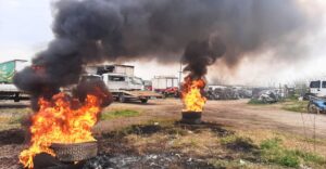 çevre kirliliği çeşitleri, Gaz Kirliliği çevre kirliliği çeşitleri, Gaz Kirliliği görseli, doğada lastik yakmak